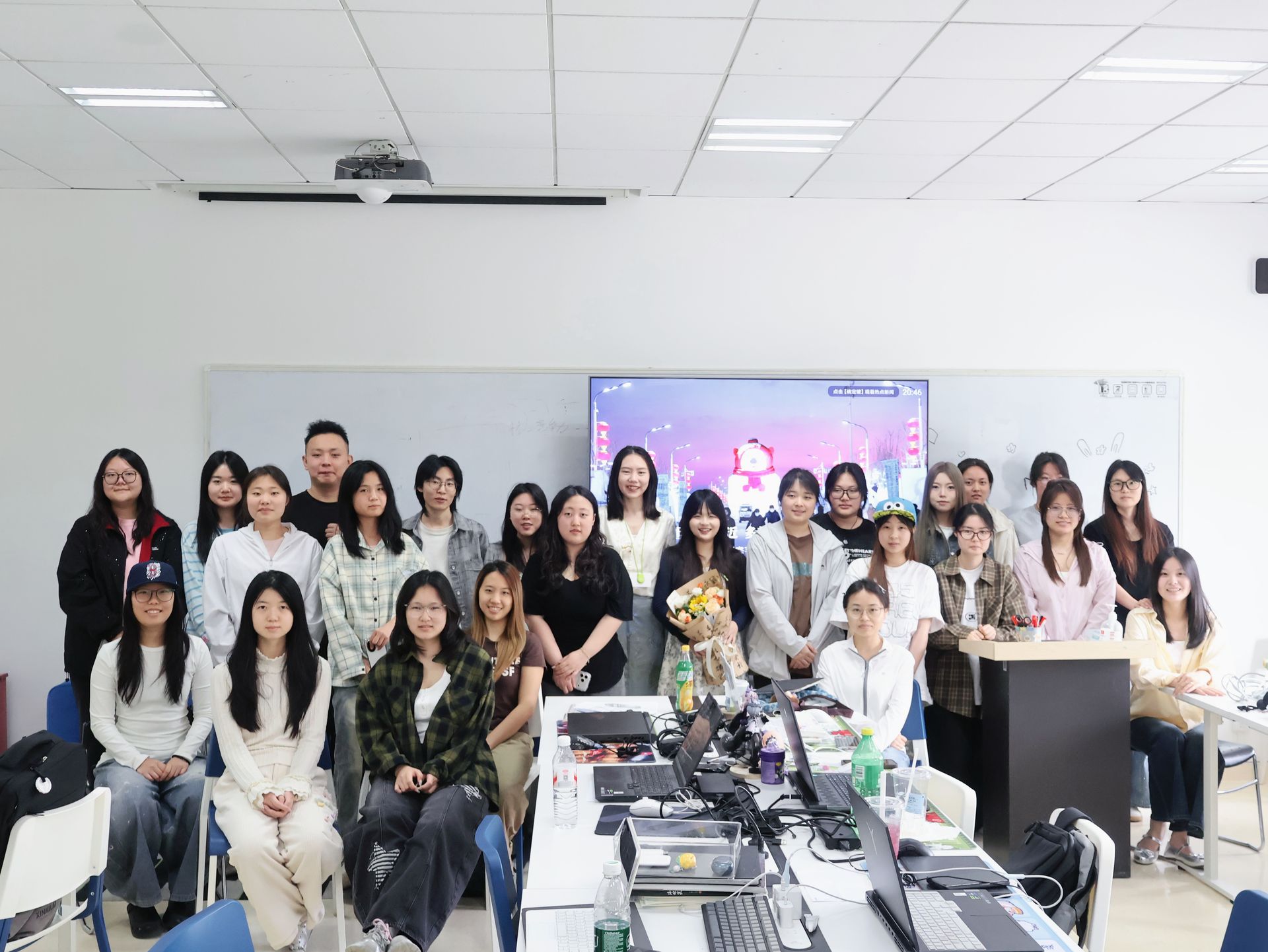 UX 就业经验分享会 · 网易学姐入职分享