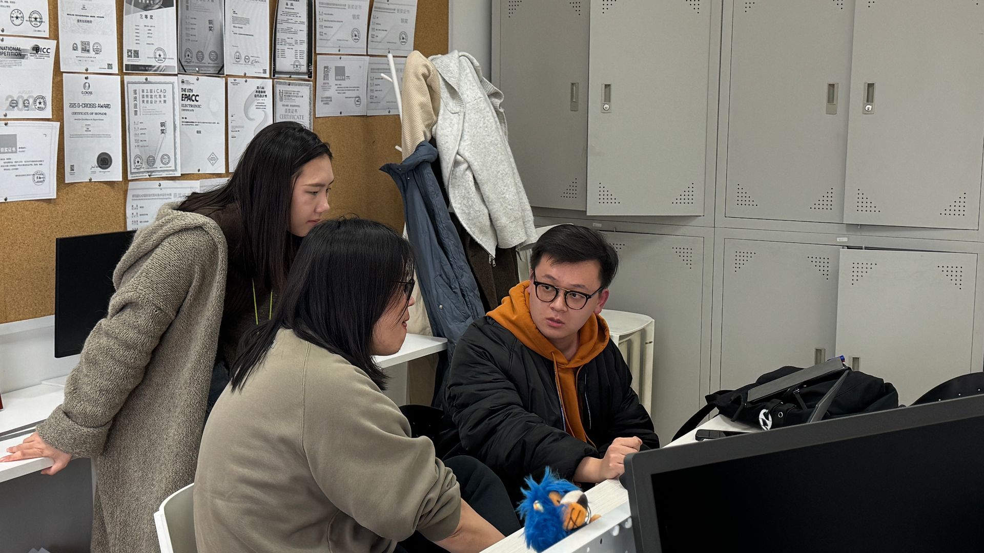 西安外国语大学研究生来工作室交流